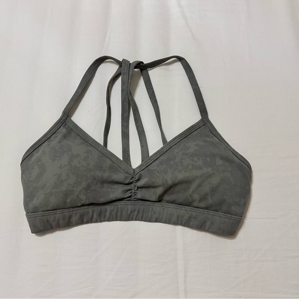AUROLA Strapy Minimal Crop Top